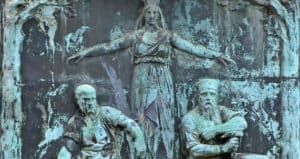 Relief am Bismarck-Denkmal: Germania und Reichspolitik
